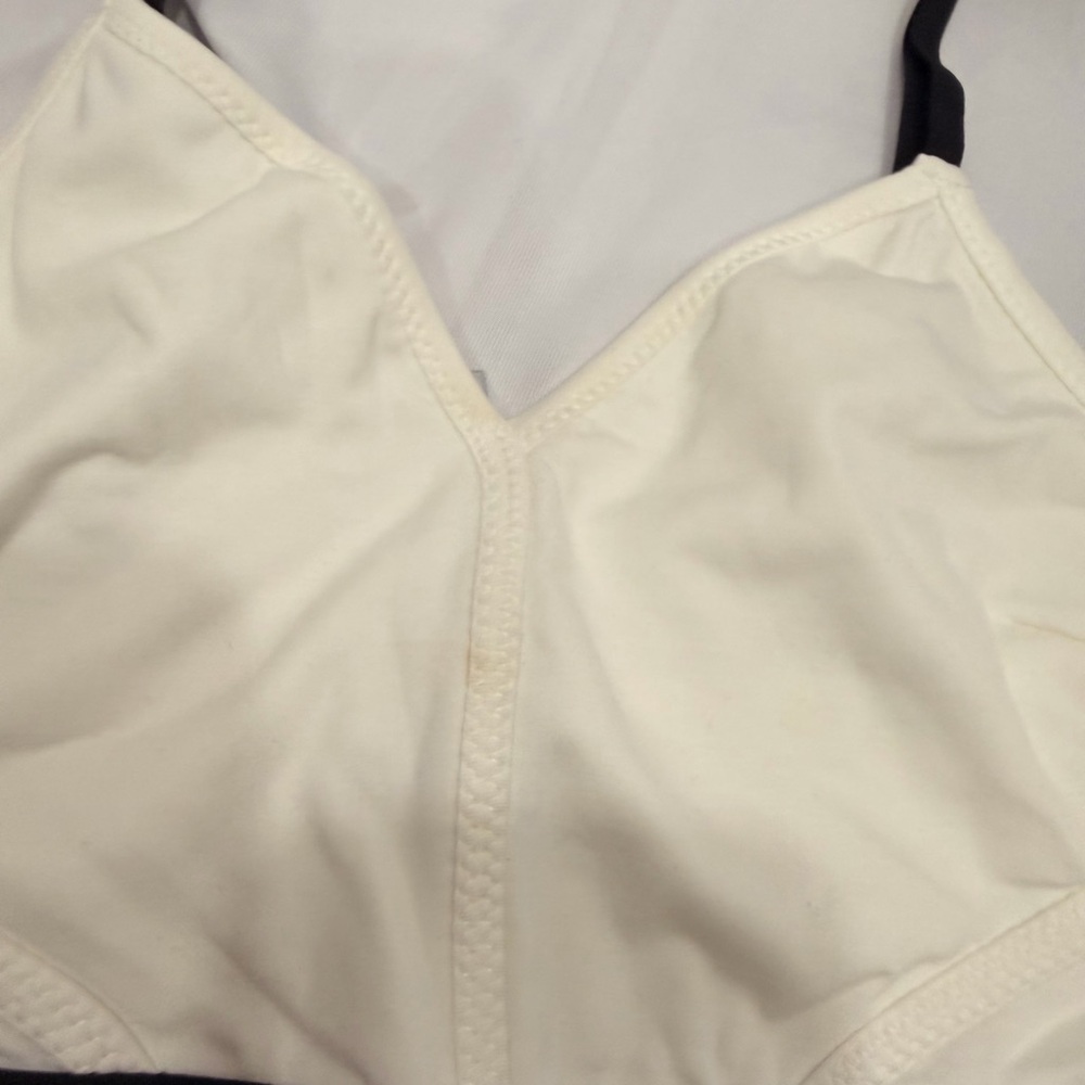 TOM FORD MODAL SIGNATURE TOP. Ideal for relaxed style.